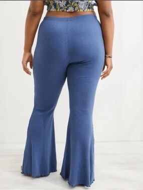 Aerie Kick-It Ribbed High Waisted Super Flare Pants